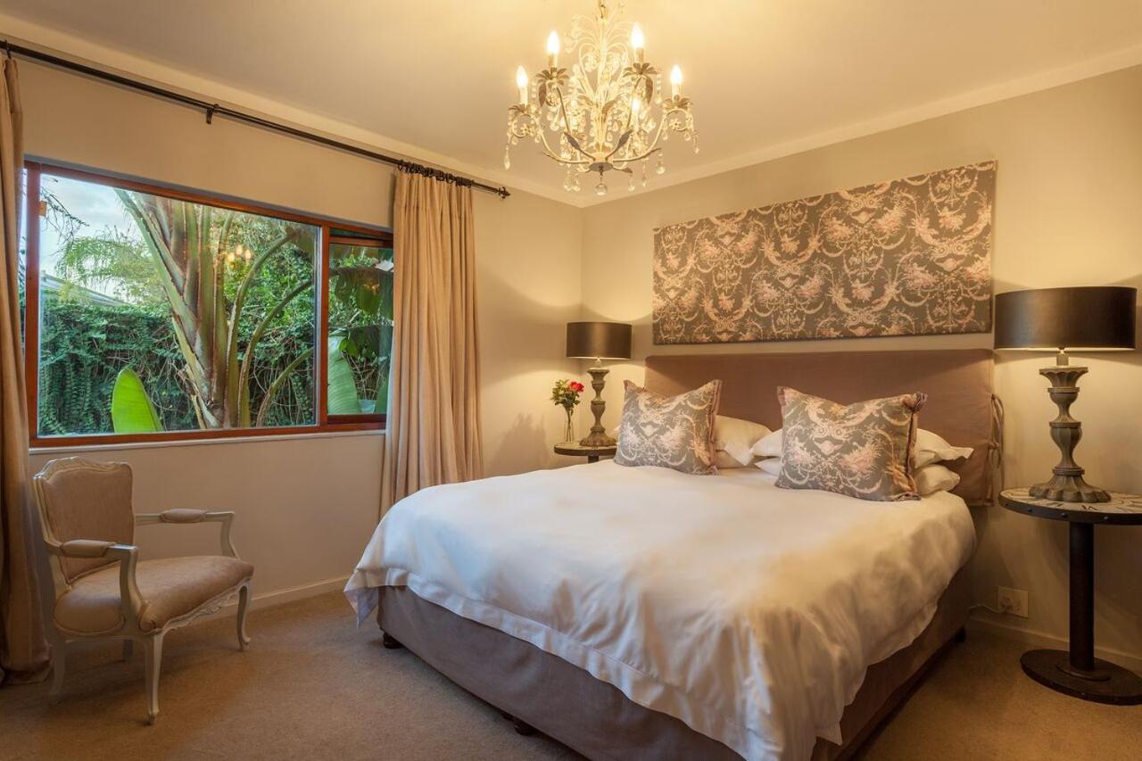 Bed and Breakfast Loerie Hide à East London Extérieur photo